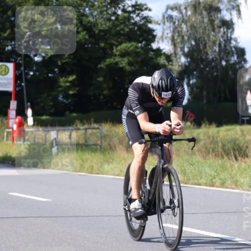 25.08.2024 - Elbe Triathlon Hamburg Fuchs,  Jonas http://msf.ph/oto/6865610 25.08.2024 10:54:02 Radfahren 1429, 1553, 1433, 734, 1521, 700, 760 meine-sportfotos.de