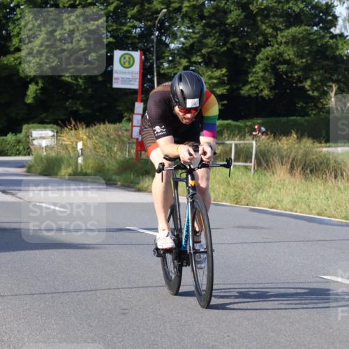 25.08.2024 - Elbe Triathlon Hamburg Fuchs,  Jonas http://msf.ph/oto/6865622 25.08.2024 09:24:23 Radfahren 295, 94, 420, 309, 186, 180 meine-sportfotos.de