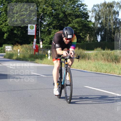25.08.2024 - Elbe Triathlon Hamburg Fuchs,  Jonas http://msf.ph/oto/6865625 25.08.2024 09:24:23 Radfahren 295, 94, 420, 309, 186, 180 meine-sportfotos.de