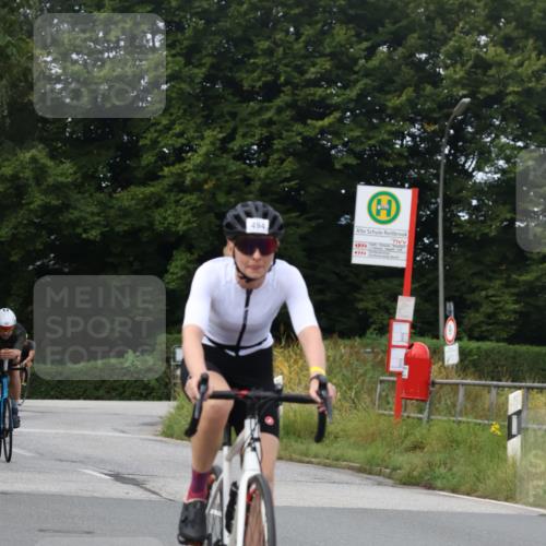 25.08.2024 - Elbe Triathlon Hamburg Fuchs,  Jonas http://msf.ph/oto/6865632 25.08.2024 10:09:43 Radfahren 534, 494, 387, 489, 414, 289 meine-sportfotos.de