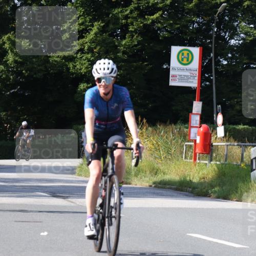 25.08.2024 - Elbe Triathlon Hamburg Fuchs,  Jonas http://msf.ph/oto/6865636 25.08.2024 10:54:06 Radfahren 1433, 734, 1521, 700, 760 meine-sportfotos.de