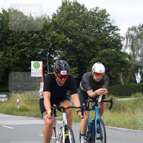 25.08.2024 - Elbe Triathlon Hamburg Fuchs,  Jonas http://msf.ph/oto/6865663 25.08.2024 10:09:46 Radfahren 494, 387, 489, 414, 289 meine-sportfotos.de