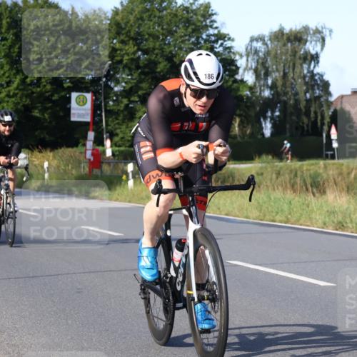 25.08.2024 - Elbe Triathlon Hamburg Fuchs,  Jonas http://msf.ph/oto/6865665 25.08.2024 09:24:26 Radfahren 295, 94, 420, 309, 186, 180 meine-sportfotos.de