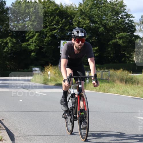 25.08.2024 - Elbe Triathlon Hamburg Fuchs,  Jonas http://msf.ph/oto/6865668 25.08.2024 10:54:09 Radfahren 734, 1521, 700, 760, 799, 1576 meine-sportfotos.de