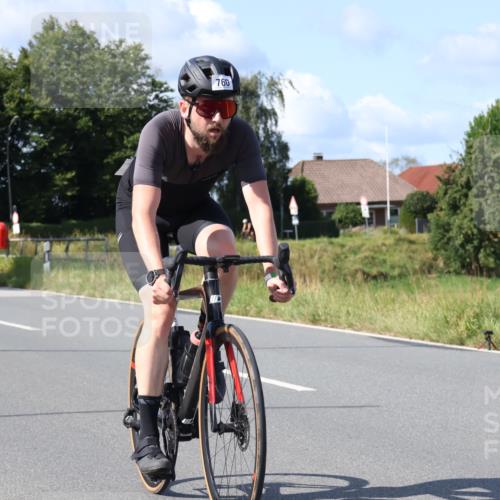 25.08.2024 - Elbe Triathlon Hamburg Fuchs,  Jonas http://msf.ph/oto/6865678 25.08.2024 10:54:09 Radfahren 734, 1521, 700, 760, 799, 1576 meine-sportfotos.de