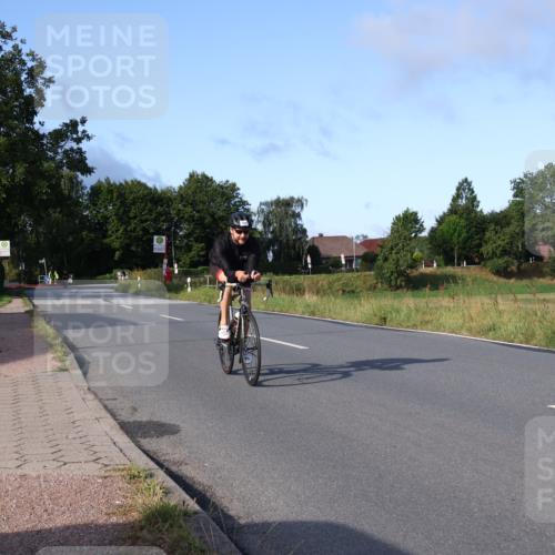 25.08.2024 - Elbe Triathlon Hamburg Fuchs,  Jonas http://msf.ph/oto/6865684 25.08.2024 09:24:27 Radfahren 94, 420, 309, 186, 180, 419 meine-sportfotos.de