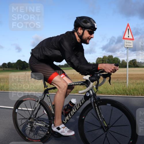 25.08.2024 - Elbe Triathlon Hamburg Fuchs,  Jonas http://msf.ph/oto/6865703 25.08.2024 09:24:28 Radfahren 94, 420, 309, 186, 180, 419, 465 meine-sportfotos.de
