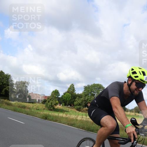 25.08.2024 - Elbe Triathlon Hamburg Fuchs,  Jonas http://msf.ph/oto/6865723 25.08.2024 10:09:51 Radfahren 387, 489, 414, 289 meine-sportfotos.de