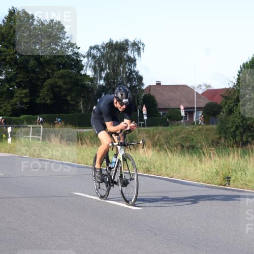 25.08.2024 - Elbe Triathlon Hamburg Fuchs,  Jonas http://msf.ph/oto/6865730 25.08.2024 09:24:34 Radfahren 419, 465, 205, 161 meine-sportfotos.de