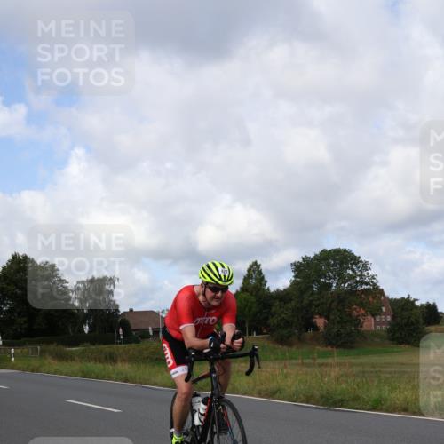 25.08.2024 - Elbe Triathlon Hamburg Fuchs,  Jonas http://msf.ph/oto/6865733 25.08.2024 10:10:14 Radfahren 427, 527, 415 meine-sportfotos.de