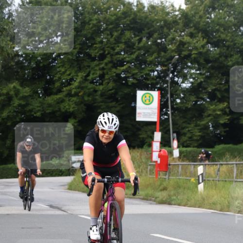 25.08.2024 - Elbe Triathlon Hamburg Fuchs,  Jonas http://msf.ph/oto/6865741 25.08.2024 10:10:18 Radfahren 427, 527, 415 meine-sportfotos.de