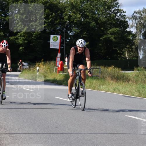 25.08.2024 - Elbe Triathlon Hamburg Fuchs,  Jonas http://msf.ph/oto/6865752 25.08.2024 10:54:20 Radfahren 1576, 608, 673, 795, 1596, 1609, 1529 meine-sportfotos.de