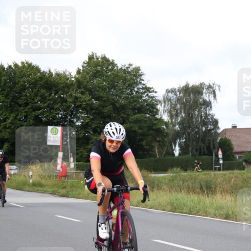 25.08.2024 - Elbe Triathlon Hamburg Fuchs,  Jonas http://msf.ph/oto/6865754 25.08.2024 10:10:19 Radfahren 427, 527, 415 meine-sportfotos.de