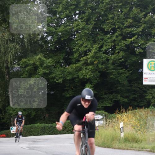 25.08.2024 - Elbe Triathlon Hamburg Fuchs,  Jonas http://msf.ph/oto/6865784 25.08.2024 10:10:26 Radfahren 415, 362, 498, 295 meine-sportfotos.de