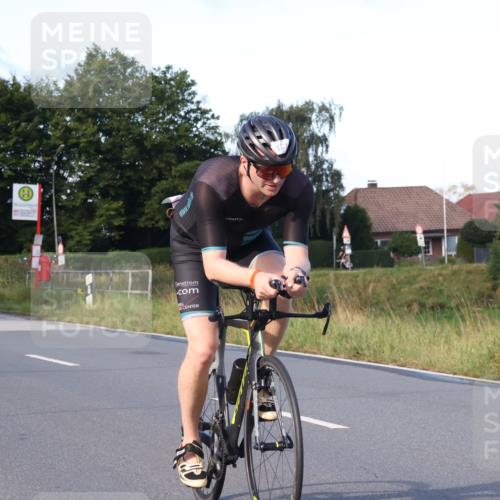 25.08.2024 - Elbe Triathlon Hamburg Fuchs,  Jonas http://msf.ph/oto/6865785 25.08.2024 09:24:39 Radfahren 419, 465, 205, 161, 160, 261, 248 meine-sportfotos.de
