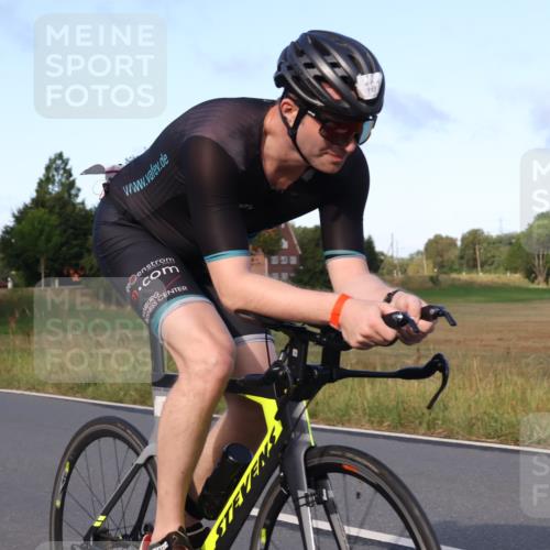 25.08.2024 - Elbe Triathlon Hamburg Fuchs,  Jonas http://msf.ph/oto/6865793 25.08.2024 09:24:40 Radfahren 465, 205, 161, 160, 261, 248 meine-sportfotos.de