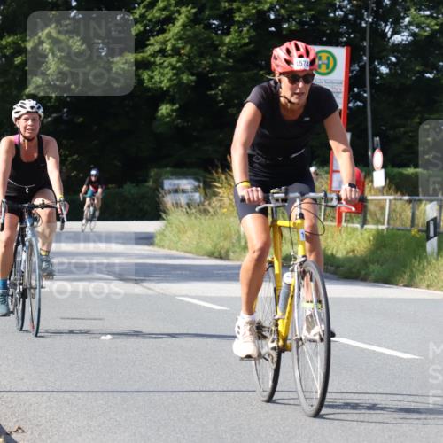 25.08.2024 - Elbe Triathlon Hamburg Fuchs,  Jonas http://msf.ph/oto/6865819 25.08.2024 10:54:30 Radfahren 1609, 1529, 1574, 1539, 1547, 1585 meine-sportfotos.de