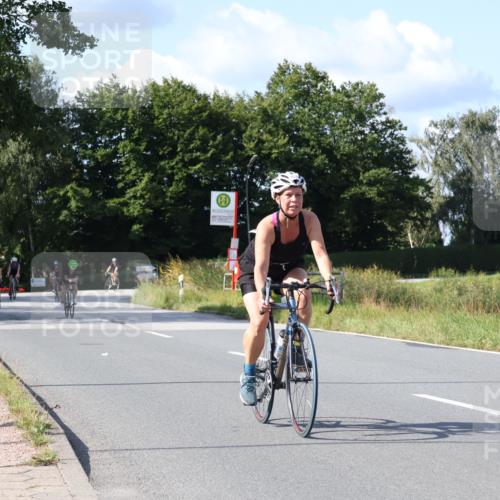 25.08.2024 - Elbe Triathlon Hamburg Fuchs,  Jonas http://msf.ph/oto/6865836 25.08.2024 10:54:31 Radfahren 1529, 1574, 1539, 1547, 1585 meine-sportfotos.de