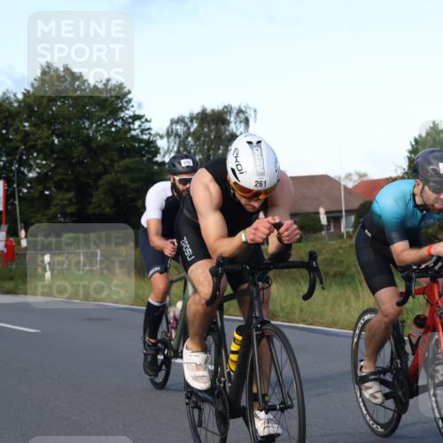 25.08.2024 - Elbe Triathlon Hamburg Fuchs,  Jonas http://msf.ph/oto/6865838 25.08.2024 09:24:45 Radfahren 161, 160, 261, 248, 349, 236, 262, 414 meine-sportfotos.de