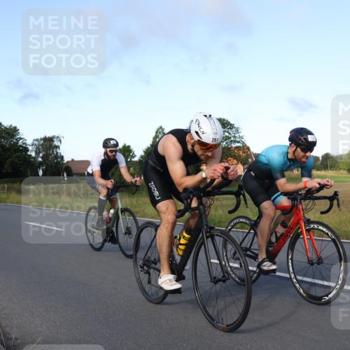 25.08.2024 - Elbe Triathlon Hamburg Fuchs,  Jonas http://msf.ph/oto/6865847 25.08.2024 09:24:45 Radfahren 161, 160, 261, 248, 349, 236, 262, 414 meine-sportfotos.de