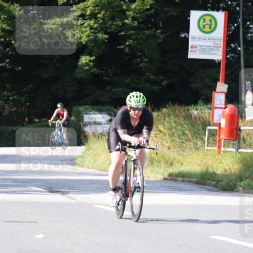 25.08.2024 - Elbe Triathlon Hamburg Fuchs,  Jonas http://msf.ph/oto/6865848 25.08.2024 10:54:33 Radfahren 1574, 1539, 1547, 1585, 1533, 1486 meine-sportfotos.de