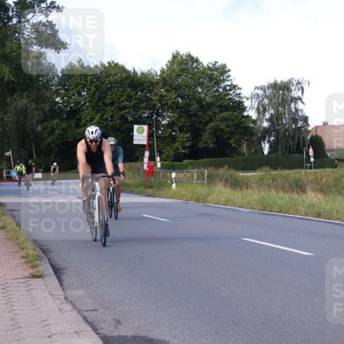 25.08.2024 - Elbe Triathlon Hamburg Fuchs,  Jonas http://msf.ph/oto/6865870 25.08.2024 09:24:48 Radfahren 160, 261, 248, 349, 236, 262, 414, 338, 237, 408 meine-sportfotos.de