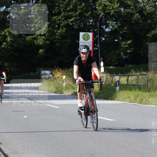 25.08.2024 - Elbe Triathlon Hamburg Fuchs,  Jonas http://msf.ph/oto/6865874 25.08.2024 10:54:35 Radfahren 1574, 1539, 1547, 1585, 1533, 1486, 1545 meine-sportfotos.de