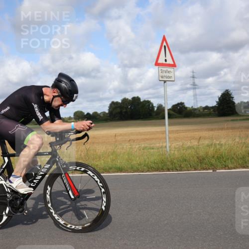 25.08.2024 - Elbe Triathlon Hamburg Fuchs,  Jonas http://msf.ph/oto/6865876 25.08.2024 10:11:14 Radfahren 405, 398 meine-sportfotos.de