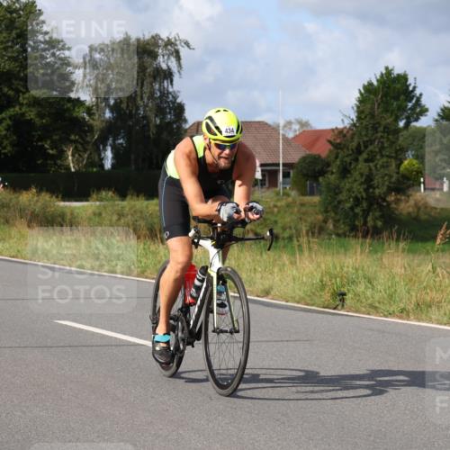 25.08.2024 - Elbe Triathlon Hamburg Fuchs,  Jonas http://msf.ph/oto/6865883 25.08.2024 10:11:25 Radfahren 434, 408, 530 meine-sportfotos.de