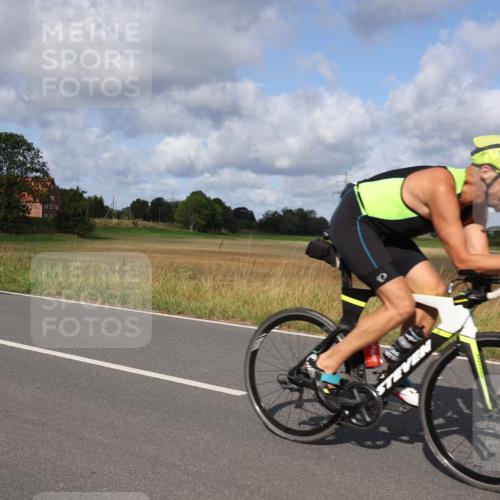 25.08.2024 - Elbe Triathlon Hamburg Fuchs,  Jonas http://msf.ph/oto/6865905 25.08.2024 10:11:26 Radfahren 434, 408, 530 meine-sportfotos.de