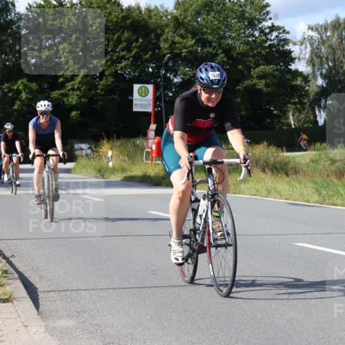 25.08.2024 - Elbe Triathlon Hamburg Fuchs,  Jonas http://msf.ph/oto/6865909 25.08.2024 10:54:38 Radfahren 1547, 1585, 1533, 1486, 1545, 1563, 783 meine-sportfotos.de