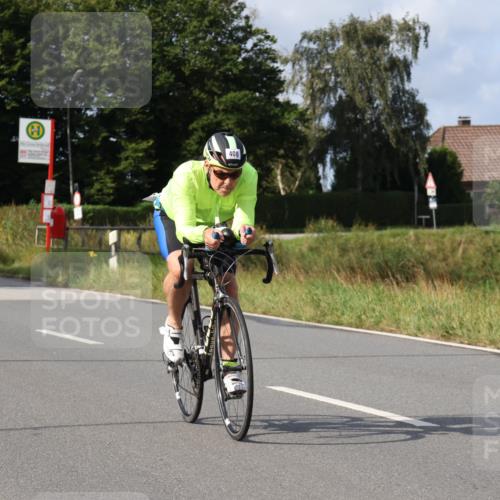 25.08.2024 - Elbe Triathlon Hamburg Fuchs,  Jonas http://msf.ph/oto/6865910 25.08.2024 10:11:29 Radfahren 434, 408, 530, 430, 213 meine-sportfotos.de