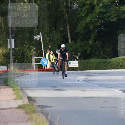 25.08.2024 - Elbe Triathlon Hamburg Fuchs,  Jonas http://msf.ph/oto/6865957 25.08.2024 09:24:56 Radfahren 338, 237, 408, 220 meine-sportfotos.de