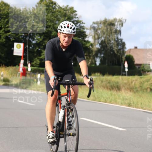 25.08.2024 - Elbe Triathlon Hamburg Fuchs,  Jonas http://msf.ph/oto/6865958 25.08.2024 10:11:34 Radfahren 408, 530, 430, 213 meine-sportfotos.de