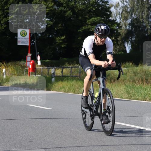 25.08.2024 - Elbe Triathlon Hamburg Fuchs,  Jonas http://msf.ph/oto/6865961 25.08.2024 10:54:43 Radfahren 1533, 1486, 1545, 1563, 783 meine-sportfotos.de