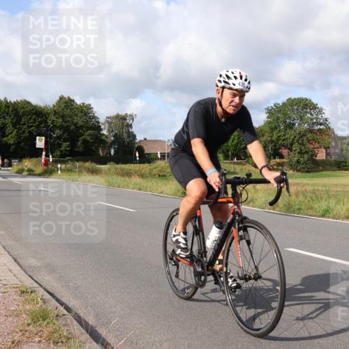 25.08.2024 - Elbe Triathlon Hamburg Fuchs,  Jonas http://msf.ph/oto/6865969 25.08.2024 10:11:35 Radfahren 530, 430, 213 meine-sportfotos.de