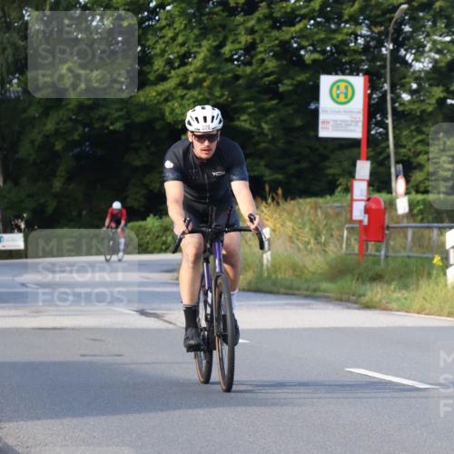 25.08.2024 - Elbe Triathlon Hamburg Fuchs,  Jonas http://msf.ph/oto/6865977 25.08.2024 09:25:01 Radfahren 220, 110, 95, 87 meine-sportfotos.de