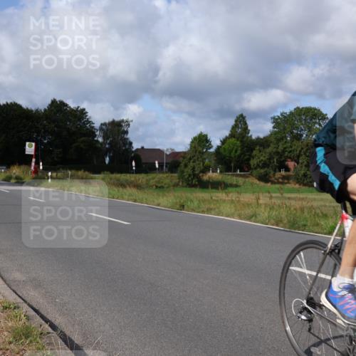 25.08.2024 - Elbe Triathlon Hamburg Fuchs,  Jonas http://msf.ph/oto/6865992 25.08.2024 10:11:37 Radfahren 530, 430, 213, 370 meine-sportfotos.de