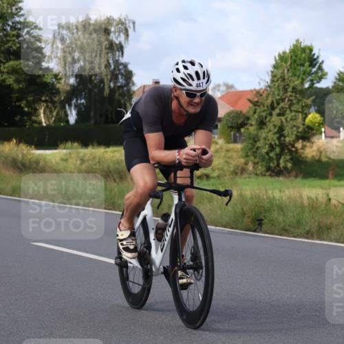25.08.2024 - Elbe Triathlon Hamburg Fuchs,  Jonas http://msf.ph/oto/6866033 25.08.2024 10:11:53 Radfahren 447, 409, 333 meine-sportfotos.de