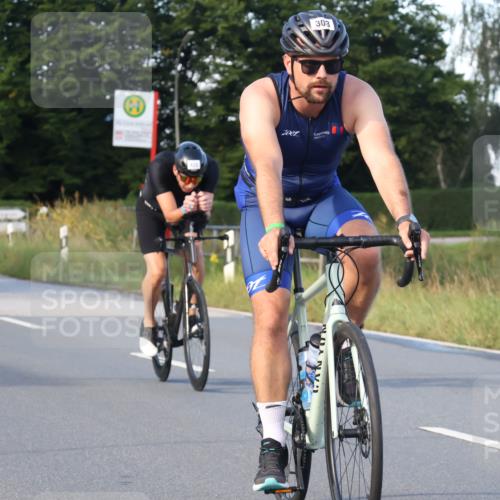 25.08.2024 - Elbe Triathlon Hamburg Fuchs,  Jonas http://msf.ph/oto/6866048 25.08.2024 09:25:12 Radfahren 87, 303, 426, 415, 226, 43 meine-sportfotos.de