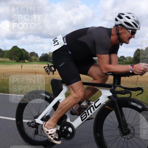 25.08.2024 - Elbe Triathlon Hamburg Fuchs,  Jonas http://msf.ph/oto/6866049 25.08.2024 10:11:53 Radfahren 447, 409, 333 meine-sportfotos.de