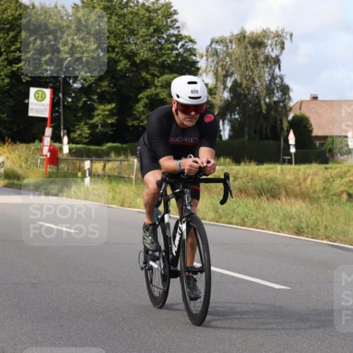25.08.2024 - Elbe Triathlon Hamburg Fuchs,  Jonas http://msf.ph/oto/6866052 25.08.2024 10:11:55 Radfahren 447, 409, 333 meine-sportfotos.de
