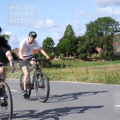 25.08.2024 - Elbe Triathlon Hamburg Fuchs,  Jonas http://msf.ph/oto/6866061 25.08.2024 10:54:55 Radfahren 1510, 1550, 504, 1493, 579, 564, 1428, 1456 meine-sportfotos.de