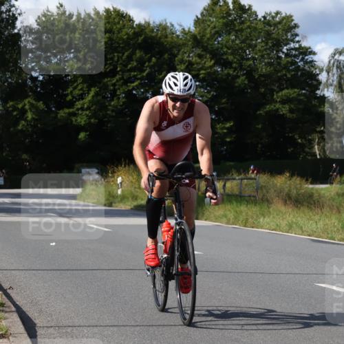 25.08.2024 - Elbe Triathlon Hamburg Fuchs,  Jonas http://msf.ph/oto/6866068 25.08.2024 10:54:58 Radfahren 504, 1493, 579, 564, 1428, 1456, 1590 meine-sportfotos.de