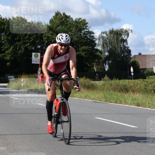 25.08.2024 - Elbe Triathlon Hamburg Fuchs,  Jonas http://msf.ph/oto/6866072 25.08.2024 10:54:58 Radfahren 504, 1493, 579, 564, 1428, 1456, 1590 meine-sportfotos.de