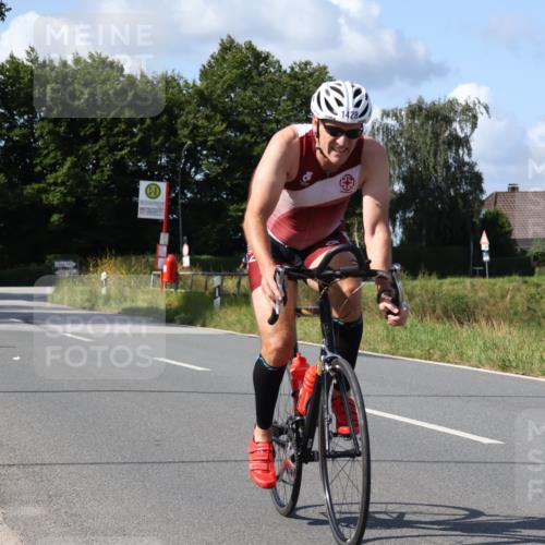 25.08.2024 - Elbe Triathlon Hamburg Fuchs,  Jonas http://msf.ph/oto/6866075 25.08.2024 10:54:58 Radfahren 504, 1493, 579, 564, 1428, 1456, 1590 meine-sportfotos.de