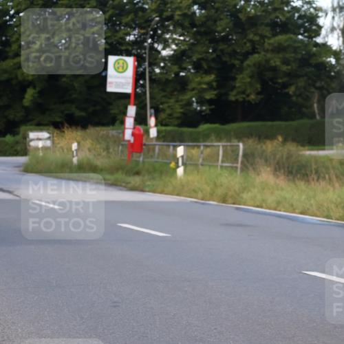 25.08.2024 - Elbe Triathlon Hamburg Fuchs,  Jonas http://msf.ph/oto/6866090 25.08.2024 09:25:16 Radfahren 303, 426, 415, 226, 43 meine-sportfotos.de