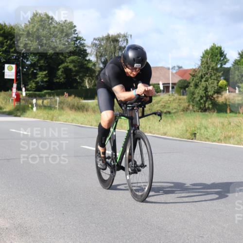 25.08.2024 - Elbe Triathlon Hamburg Fuchs,  Jonas http://msf.ph/oto/6866099 25.08.2024 10:12:00 Radfahren 409, 333 meine-sportfotos.de
