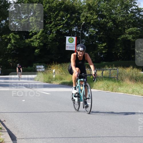 25.08.2024 - Elbe Triathlon Hamburg Fuchs,  Jonas http://msf.ph/oto/6866100 25.08.2024 10:55:03 Radfahren 1428, 1456, 1590, 1595 meine-sportfotos.de