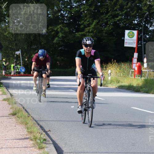 25.08.2024 - Elbe Triathlon Hamburg Fuchs,  Jonas http://msf.ph/oto/6866123 25.08.2024 10:55:08 Radfahren 1590, 1595, 456, 1478 meine-sportfotos.de